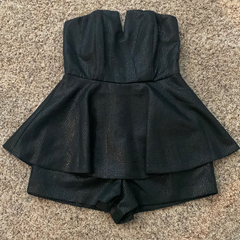 NWT- Vestique- Add Some Sparkle Black Romper - Medium